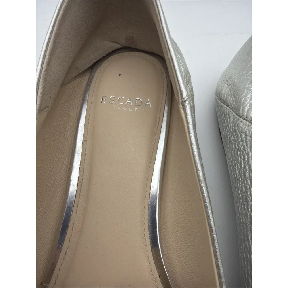 ESCADA Women's Size 38 LEATHER ITALY MADE Flats Oxfords Loafers Silver Shiny